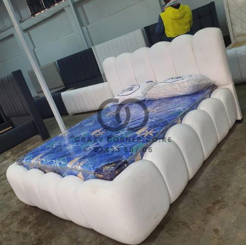 King size Luxury Tufted Bed